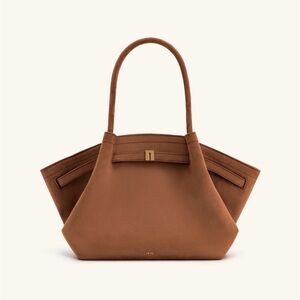 Elegant Brown Women's tote Handbag. Faux suede medium size